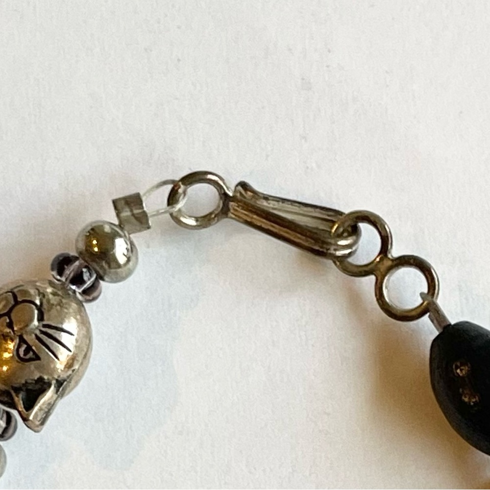 Cat bracelet - handcrafted, beaded. - Picture 6 of 8